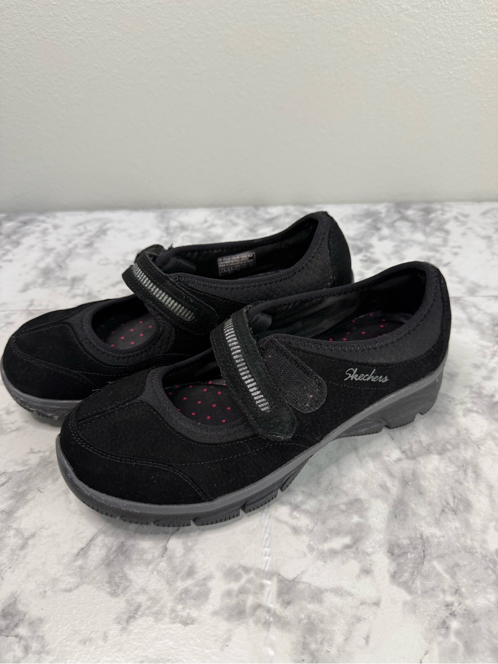 Skechers Black Mary Jane Strap Sneakers Womens Sz 7 1/2 Relaxed fit memory foam